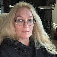 Angela Farmer