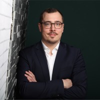 Florian Schellenberg