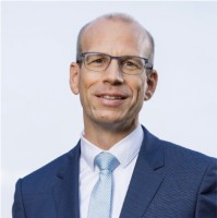 Dr. Karsten J. Adamski
