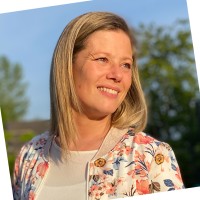 Lindsay Van Den Heuvel