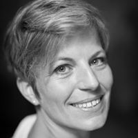 Christa Dekker