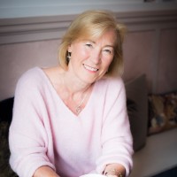 Hazel Jones, Dip C. Hyp, MNCH(Reg), CNHC