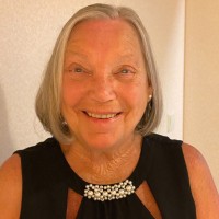 Christine Riddell