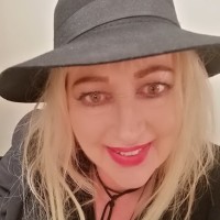 Sharon Bell-Hitchens