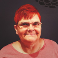 Narelle Tos
