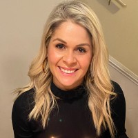 Lana Taglianetti, Mba