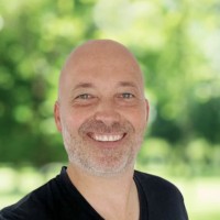Dr Michel Houtermans