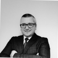 Nahit Zayim