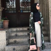 Menna H