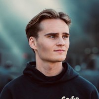 Hampus L.