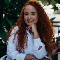 Lethicia M. Martins Barros