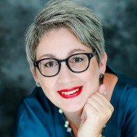 Andrea Knoll