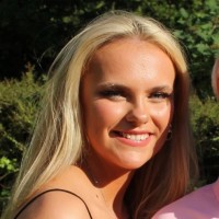 Mollie Oakes
