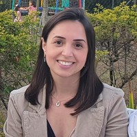 Esther Manoela De Freitas