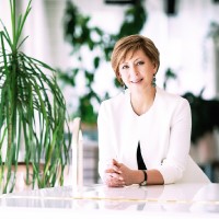 Svetlana Sirmbard