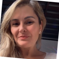 Cristiane Becher de Oliveira