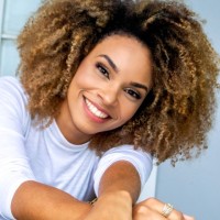 Suze Moreira