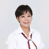Dr. Jade Taihee Chung