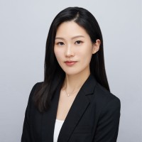 Tzuyi L.