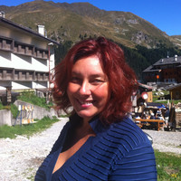 UGGÈ SARA