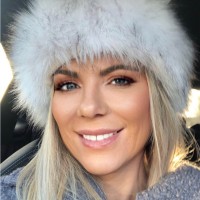 Angela Curtis