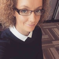 Dr Pamela Andrews