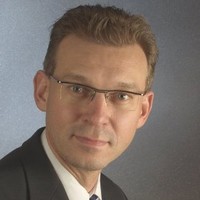 Dr. Andreas Huber