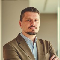 Vladimir Peric, Cmt