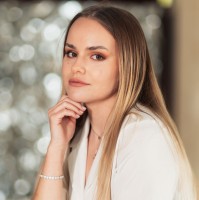 Csilla Zsigrai