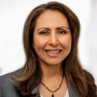 Claudia Garnica, Mba