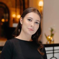 Ana Bzovîi