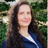 Aline Evelin Sant' Ana Menezes, Mba
