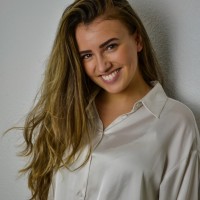 Nina Hahn