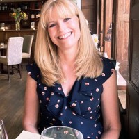 Bronwen Carr