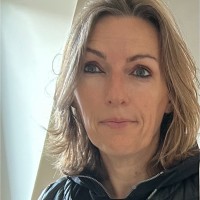 Hélène MANO