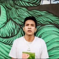Feliks William K R