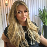 Isabella Andrade