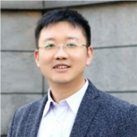 阎镜予