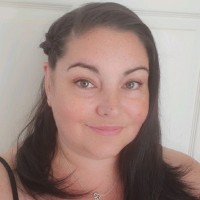 Linzi Jones