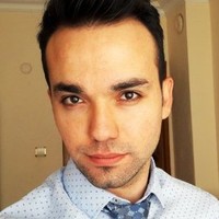Yücel Uyanik