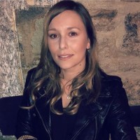 Vanessa Glave , Crha