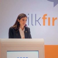Ayşe İ.