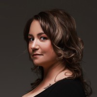 Monique Van Oosten