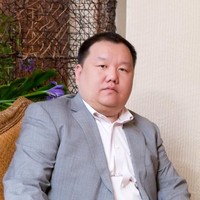 Vladimir Khan