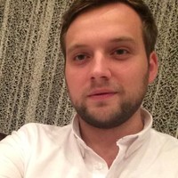 Артем Медведев