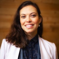 Marcela Oliveira Svoren