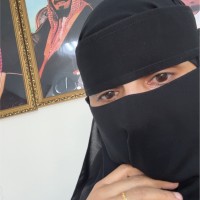 نوال العنزي