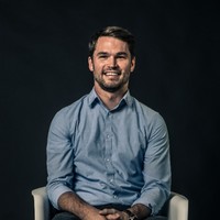 Brian Bishop, Aia