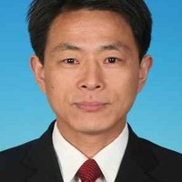 杨庆成