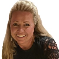 Dianna Worthington, Cfe